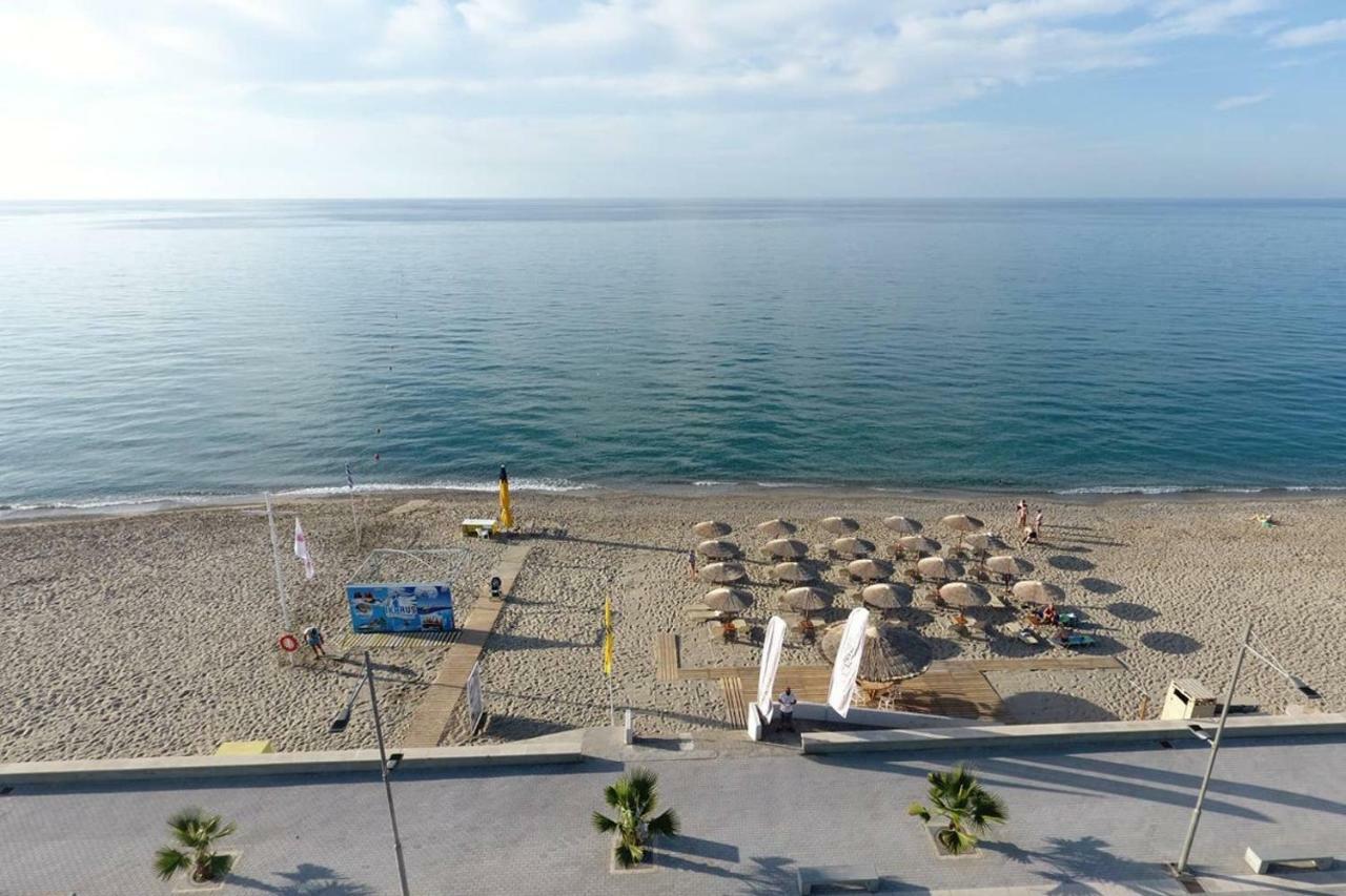Beachfront Apartment Rethymno  Exterior photo
